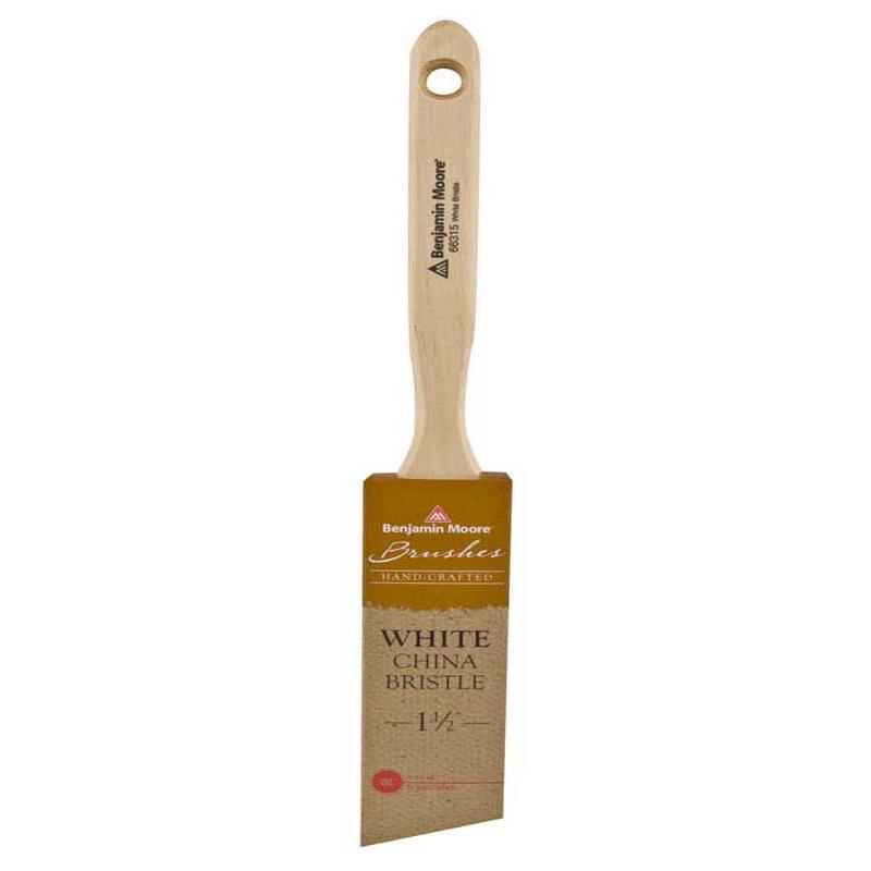 Benjamin Moore White China Bristle 1 1/2 AS