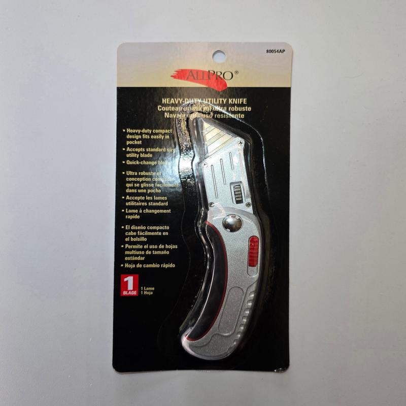 Heavy-Duty Utility Knife